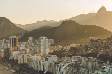 Yüksek açı görünümü, Copacabana Plajı, Rio de Janeiro şehri, Brezilya
