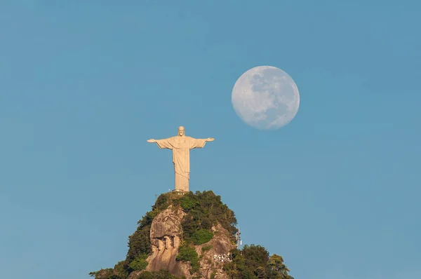 Rio Janeiro Brasil Mayo 2019 Estatua Cristo Redentor Cima Montaña —  Fotos de Stock