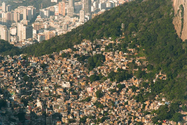 Mayor Favela Brasileña Rocinha Colina Barrio Leblon Detrás Contraste Entre — Foto de Stock