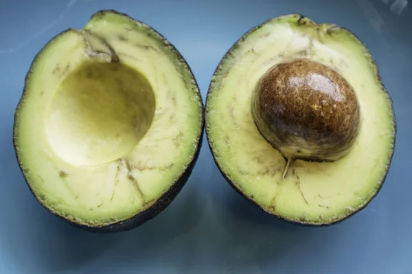Sağlıklı avokado tost yapmak süper kolay ve mükemmel yapar... kahvaltı için devam et ve en iyi bir yumurta ile avokado pişmiş bir vejetaryen lezzetli ve sağlıklı yemek için