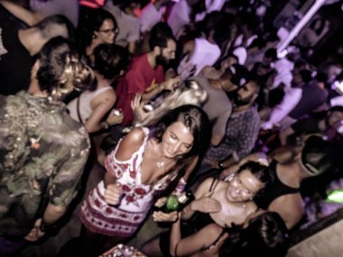 Dolunay parti, Koh Pha Ngan, Surat thani, Tayland, Thailand, Ocak, 2019 kutluyor insanlar