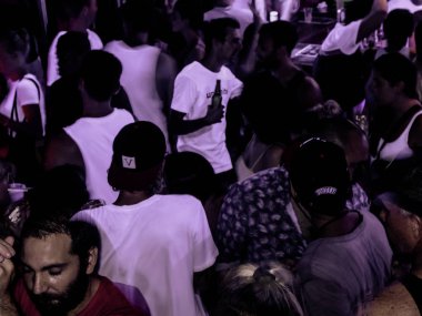 Dolunay parti, Koh Pha Ngan, Surat thani, Tayland, Thailand, Ocak, 2019 kutluyor insanlar