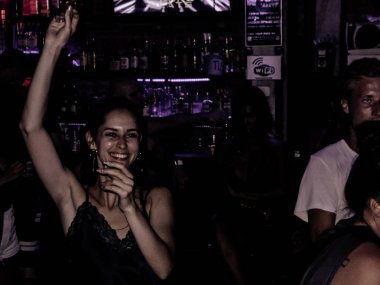 İnsanlar tam kutlama parti, Koh Pha Ngan, Surat thani, Tayland, Thailand, Ocak 2019 moon