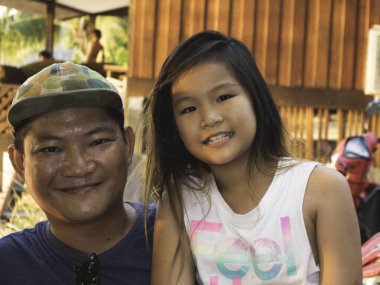 Aile zevk A gün On The Beach, Koh Tao, Surat thani, Tayland Şubat 2019