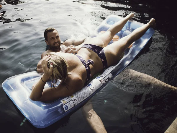 Amigos Relajándose Junto Piscina Koh Tao Surat Thani Tailandia Febrero — Foto de Stock