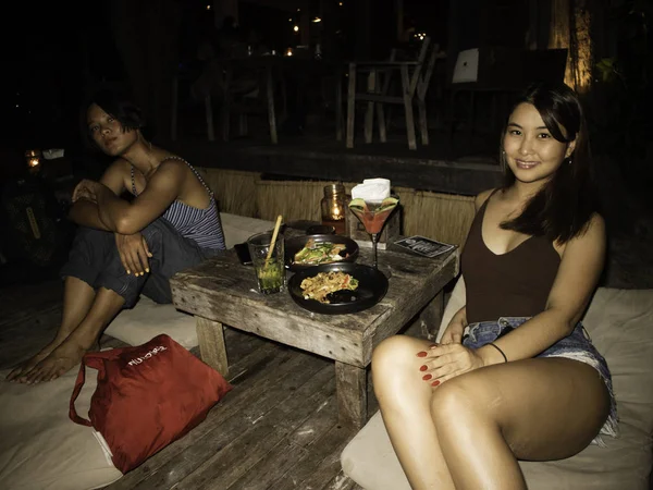 Friends Having Cocktails Summer Playing Beach Isla Mujeres Quintana Roo — Stock Photo, Image