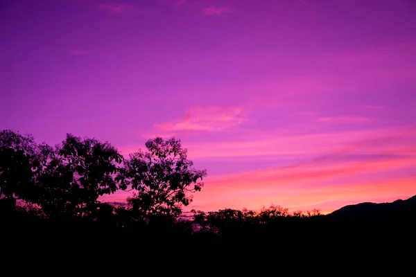 Dağlar Güzel Renkli Gökyüzü Günbatımı — Stok fotoğraf