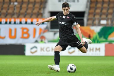 Lubin, Polonya - 22 Aralık 2018: Lehçe Loto Ekstraklasa maç maç Kghm Zaglebie Lubin - Cracovia 1:2 arasında. Eylem Kamil Pestka.