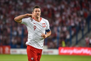 Poznan, Polonya. 8 Haziran, 2018. Uluslararası futbol dostluk maçı: Polonya v Şili 2:2. Gol gol sonra Robert Lewandowski sevinç.