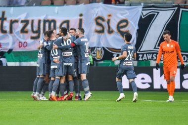 Lubin, Polonya - 25 Kasım 2018: Kghm Zaglebie Lubin - Legia Warszawa 0 Lehçe Loto Ekstraklasa maç maç: 1. Bir gol puanlama sonra Legia ekibinin sevinç.