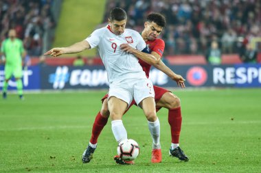 Chorzow, Polonya - 11 Ekim 2018: Futbol Milletler Ligi Lig A grubu 3 maç Polonya vs Portekiz 2:3. Eylem Robert Lewandowski (L) ve Pepe (R).