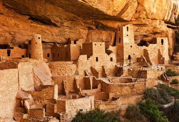 Mesa Verde uçurum konutlar bazı en önemli ve en iyi korunmuş Kuzey Amerika kıtası var. Mesa Verde Milli Parkı, Colorado, ABD