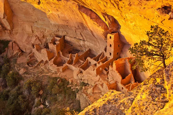 Las Viviendas Acantilados Mesa Verde Son Algunas Las Más Notables — Foto de Stock