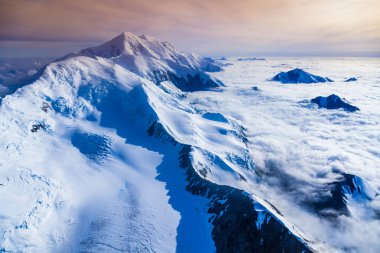 McKinley Dağı 'nın gerçek manzarası, buzullar, Alaska, Usa