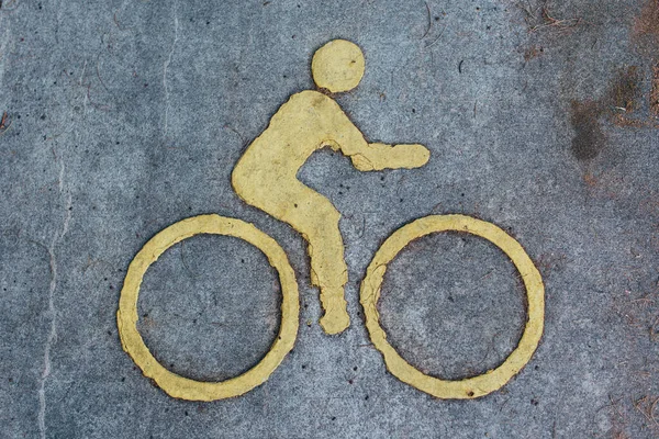 Cyklista symbol på cykelvägen — Stockfoto