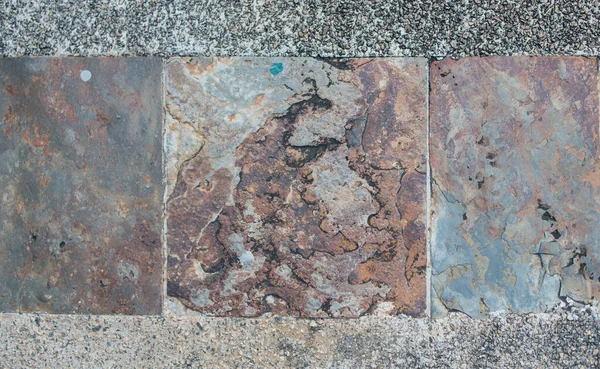 Telhas de pavimentação em forma de quadrado decorativo. Fundo, texturas imitando pedra natural — Fotografia de Stock