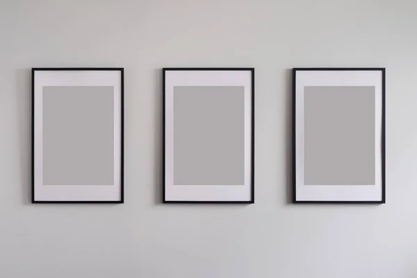 Tre tomma ramar på vägg — Stockfoto