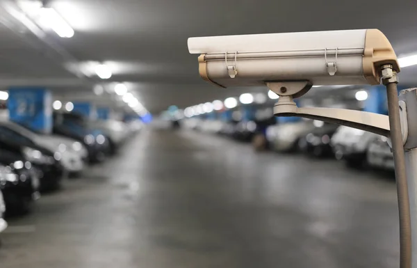 Kamery Cctv Niewyraźne Samochody Parking Bokeh Światła Dla Lokalizacji Parkingu — Zdjęcie stockowe