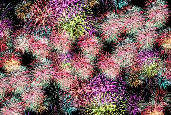 Разнообразие Цветов Смешать Фейерверк Фейерверк Фон Темноте — стоковое фото