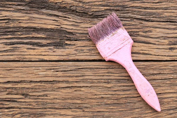 Cepillo Pintura Rosa Viejo Sobre Piso Madera Marrón Tienen Espacio —  Fotos de Stock