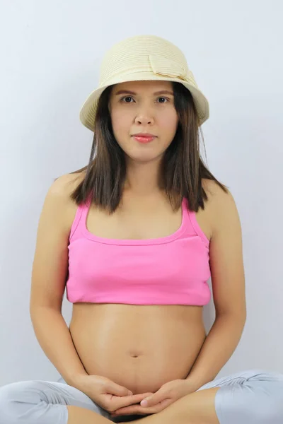 Ciąży Dość Azjatyckie Kobiety Stosowania Różową Koszulę Medytacja Uspokoić Się — Zdjęcie stockowe