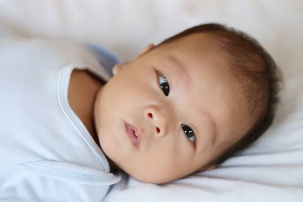 Азиатский Младенец Удивлении Лице Чувство Концепция Здорового Роста — стоковое фото