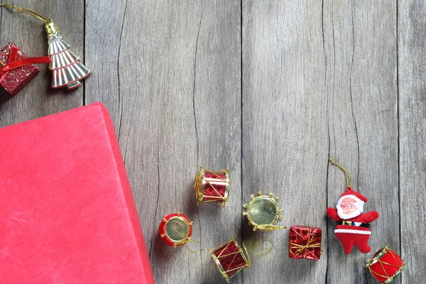 Boîte Cadeau Rouge Équipement Décoration Noël Sur Sol Bois Ont — Photo