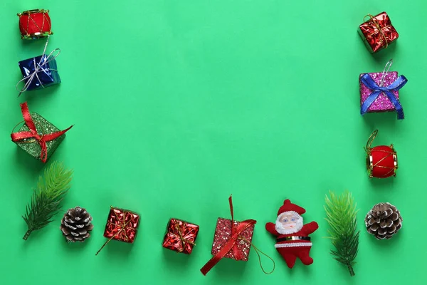 Decoración Navidad Sobre Fondo Papel Arte Verde Tienen Espacio Copia —  Fotos de Stock