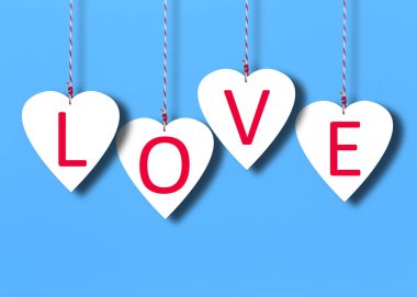 Aşk ve Sevgililer günü için mavi kağıt arka plan beyaz Kalpler.
