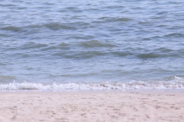 Gündüz leri plaj ve deniz.