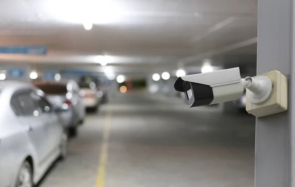 Narzędzie Cctv Tle Parkingu Samochodowego Sprzęt Systemów Bezpieczeństwa Mają Przestrzeń — Zdjęcie stockowe