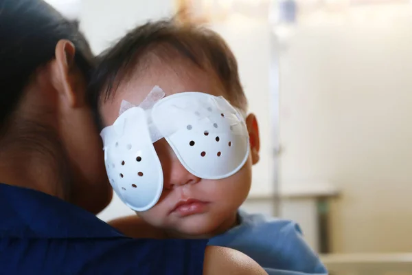 Babies Undergoing Eye Surgery Surgery Must Wear Eye Protection — Stock Photo, Image