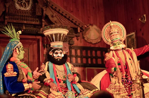 Fort Kochi Kerala Indien 2020 Drei Kathakali Künstler Treten Aufwendigen — Stockfoto