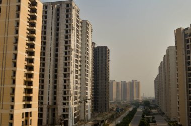 Satır modern yaşam toplum lüks toplum, yüksek doğmak, çok katlı konut daire binanın Delhi Ncr, Mumbai, Pune, Hyderabad, Lucknow, Jaipur, Kalküta, Noida, Gurgaon, Chennai, Bangalore