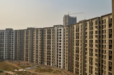 Delhi, Navi Mumbai, Jaipur, Pune, Kolkata, Mumbai, Gurgaon, Greater Noida, Bangalore, Lucknow, Hindistan'da çok katlı konut bina kompleksi altında