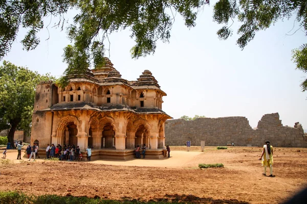 Tourists Visiting Lotus Mahal Palace Hampi Karnataka India Hampi Utsav — Stock Photo, Image