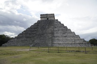 Chichen Itza piramit