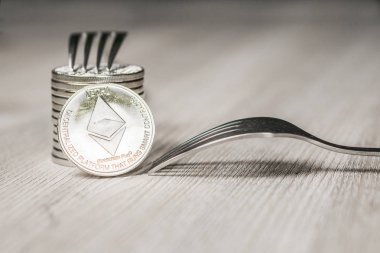 Yeni sabit çatal değişiklik fiziksel gümüş Crytocurrency sikke çatal, Blockchain kavramı ile elde Ethereum