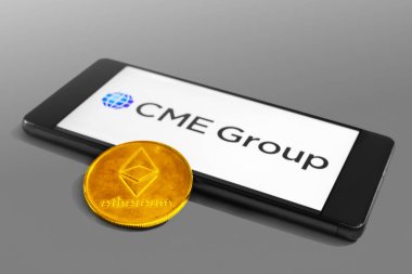 Slovenya - 16 Aralık 2018: Cme grup logosu Ethereum sikke mobil cihaz üzerindeki