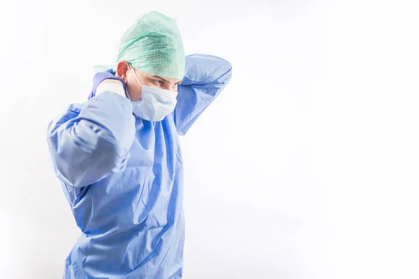 Working surgeon in a hospital operating room — Stock Photo, Image