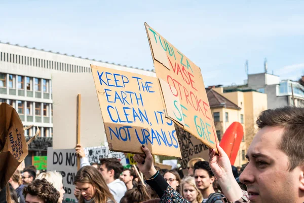 Slovenia, Ljubljana 15.03.2019 - Young protestors with banners at a Youth strike for climate march — Stock Photo, Image