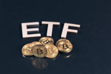 Karanlıkta Etf tekst ile Bitcoins