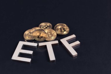 Karanlıkta Etf tekst ile Bitcoins