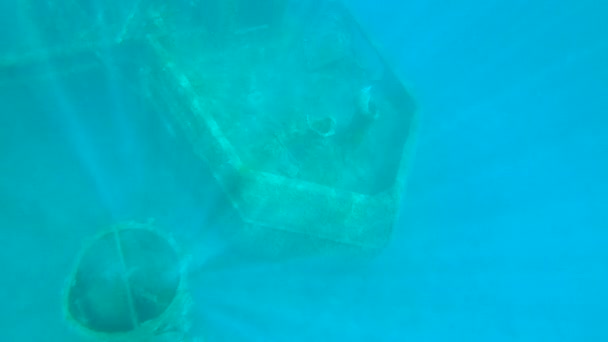 Naufragio sott'acqua, nave molto vecchia presa sul fondo del mare, Zavratnica Croazia — Video Stock