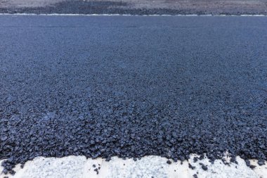 Yeni bir yol inşaatı