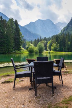 Slovenya 'nın Jezersko kentindeki Plansar Gölü