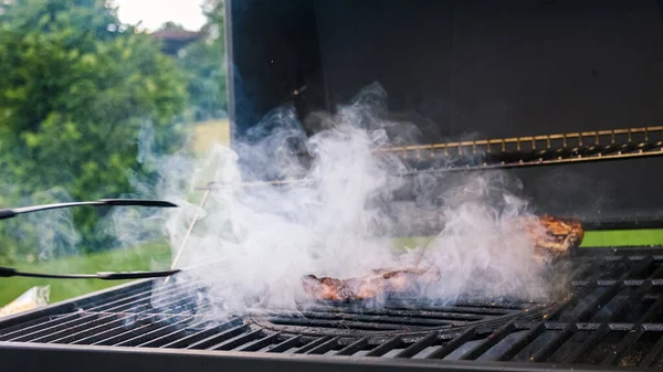 Barbecue thuis — Stockfoto