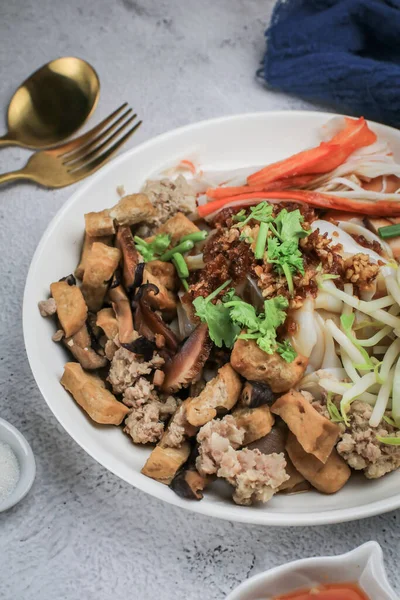 Chinese Steamed Rice Noodles Pork Sausage Imitation Crab Stick Boil — Stock Photo, Image