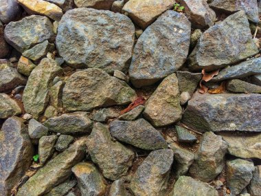 Kaya yığını, kaya duvar dokusu