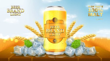 Hafif bira reklamları. Hafif bira kutusuyla reklam afişi, ahşap masa üzerinde şerbetçiotu, buğday ve buz. Arkaplanda buğday tarlası olan vektör illüstrasyonu.